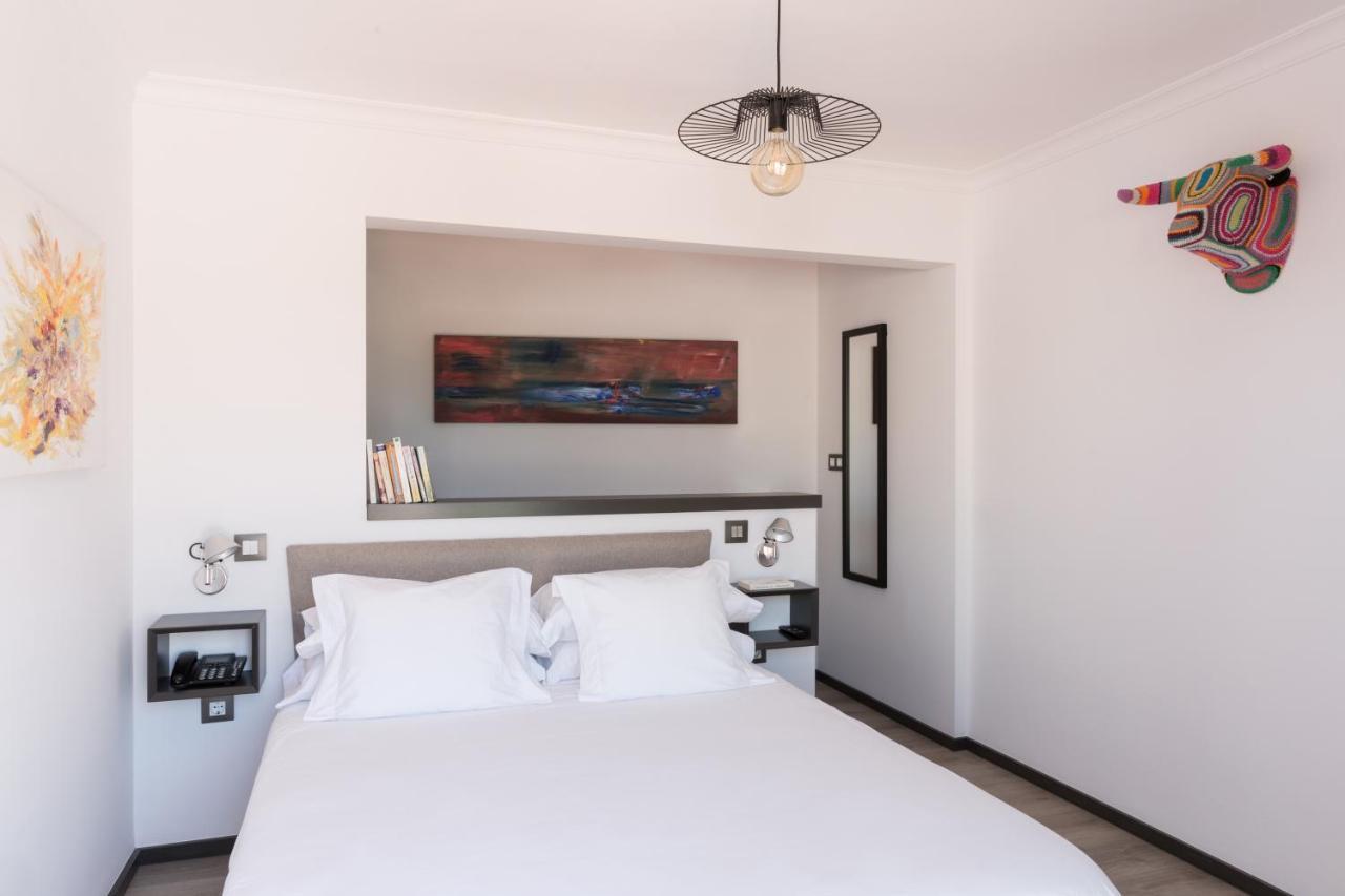Puerta Catedral Holiday Suites Sevilla Exterior foto