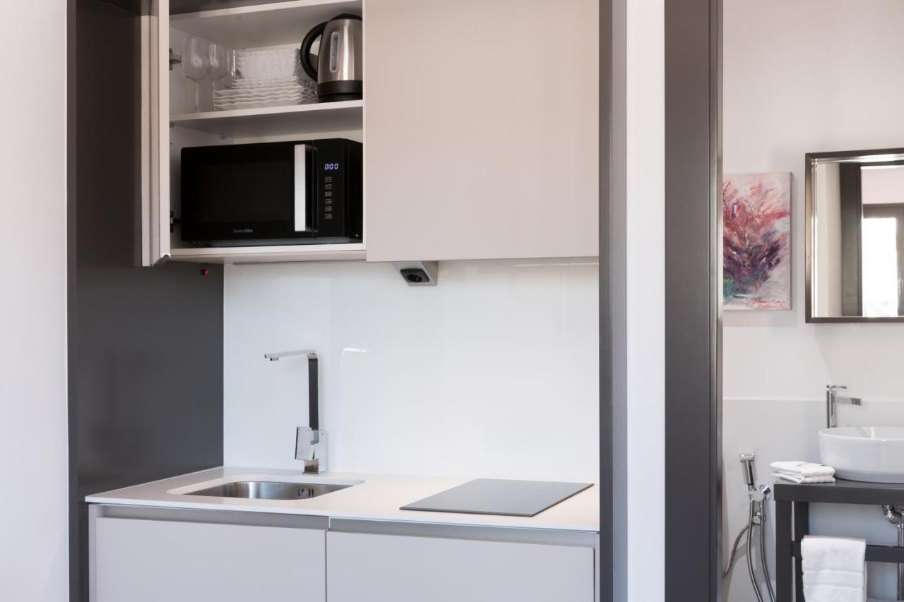 Puerta Catedral Holiday Suites Sevilla Exterior foto